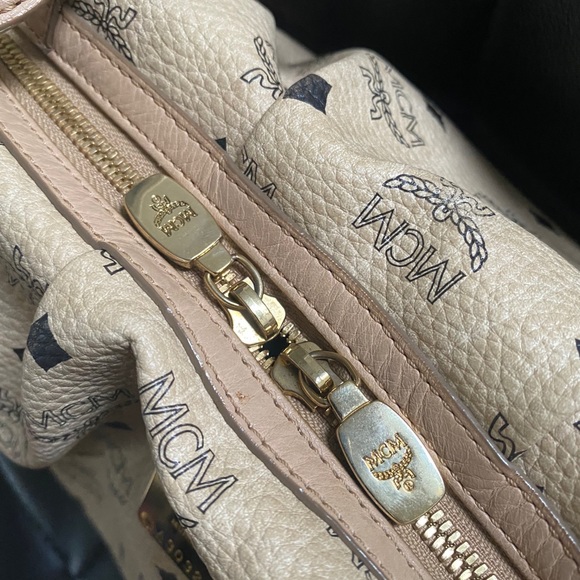 MCM Cream/Beige Vicetos handbag - Picture 3 of 5
